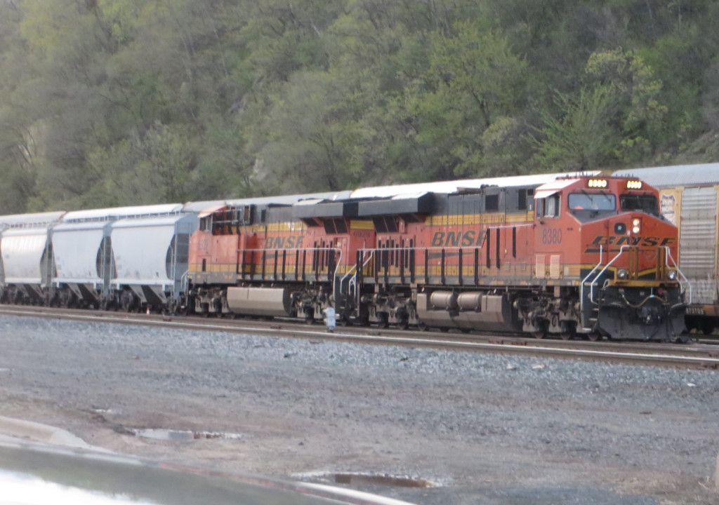 BNSF 8380 East